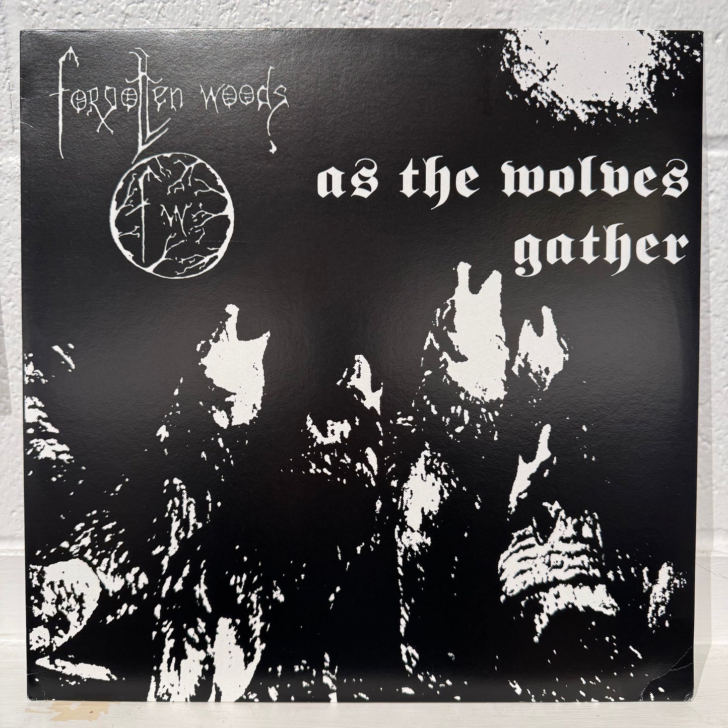 Forgotten Woods – As The Wolves Gather