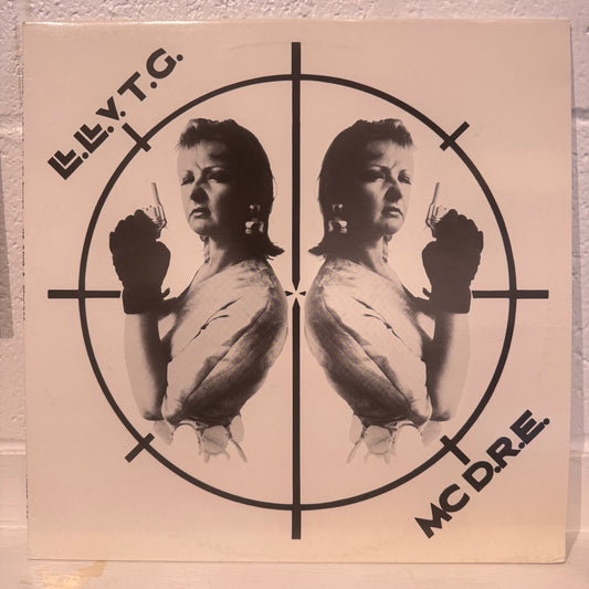 Llwybr Llaethog v. Ty Gwydr : MC David R. Edwards - LL.LL. v. T.G : MC D.R.E.