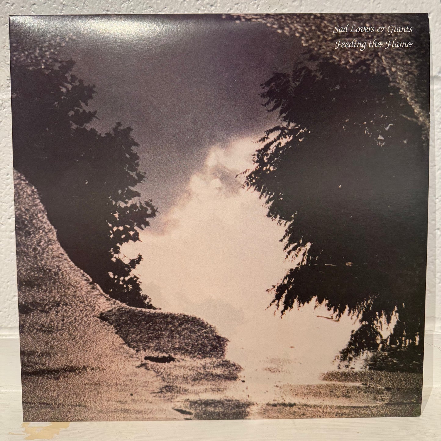 Sad Lovers And Giants – Feeding The Flame