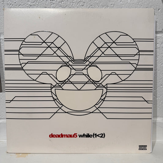 deadmau5 – while(1<2)