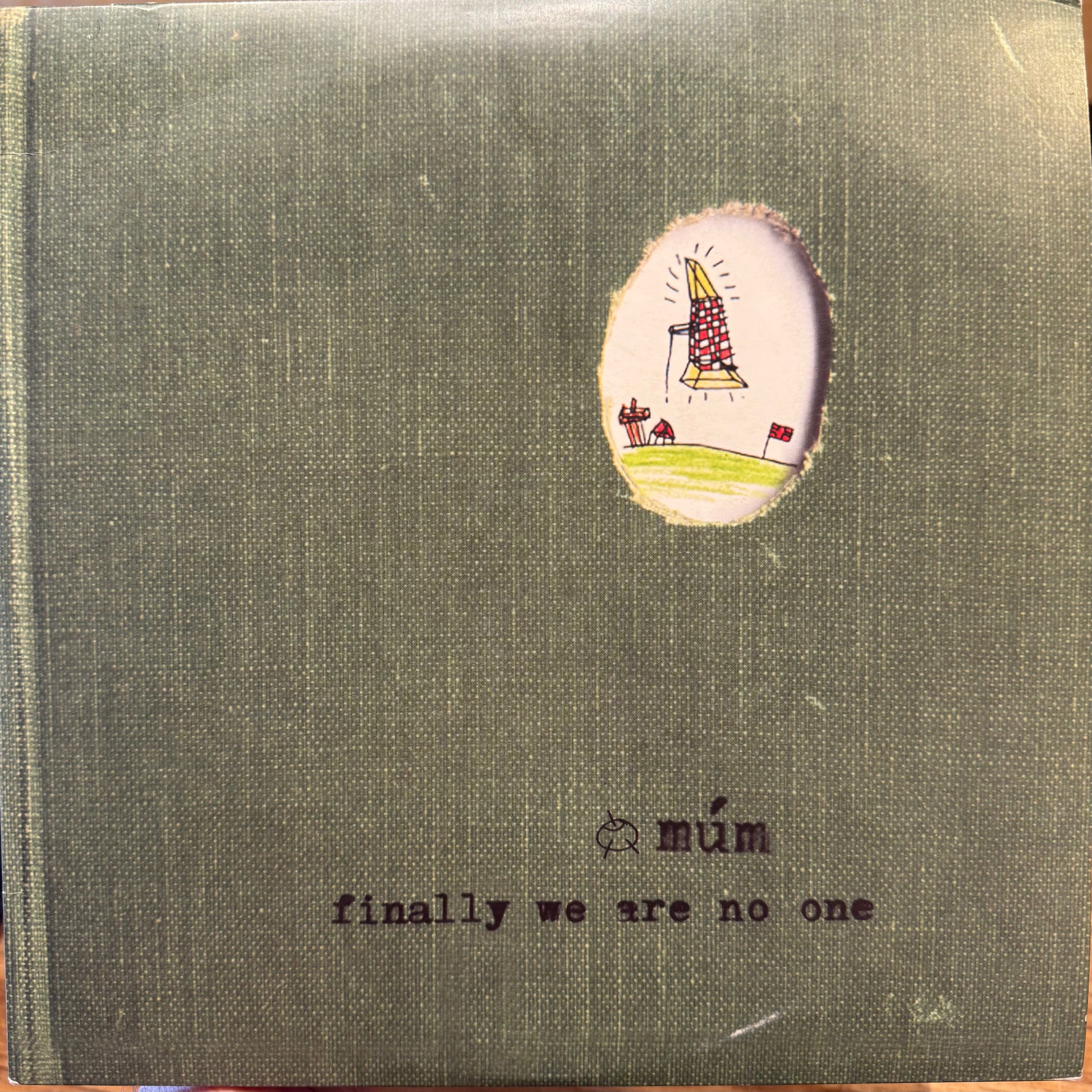 múm – Finally We Are No One double 10