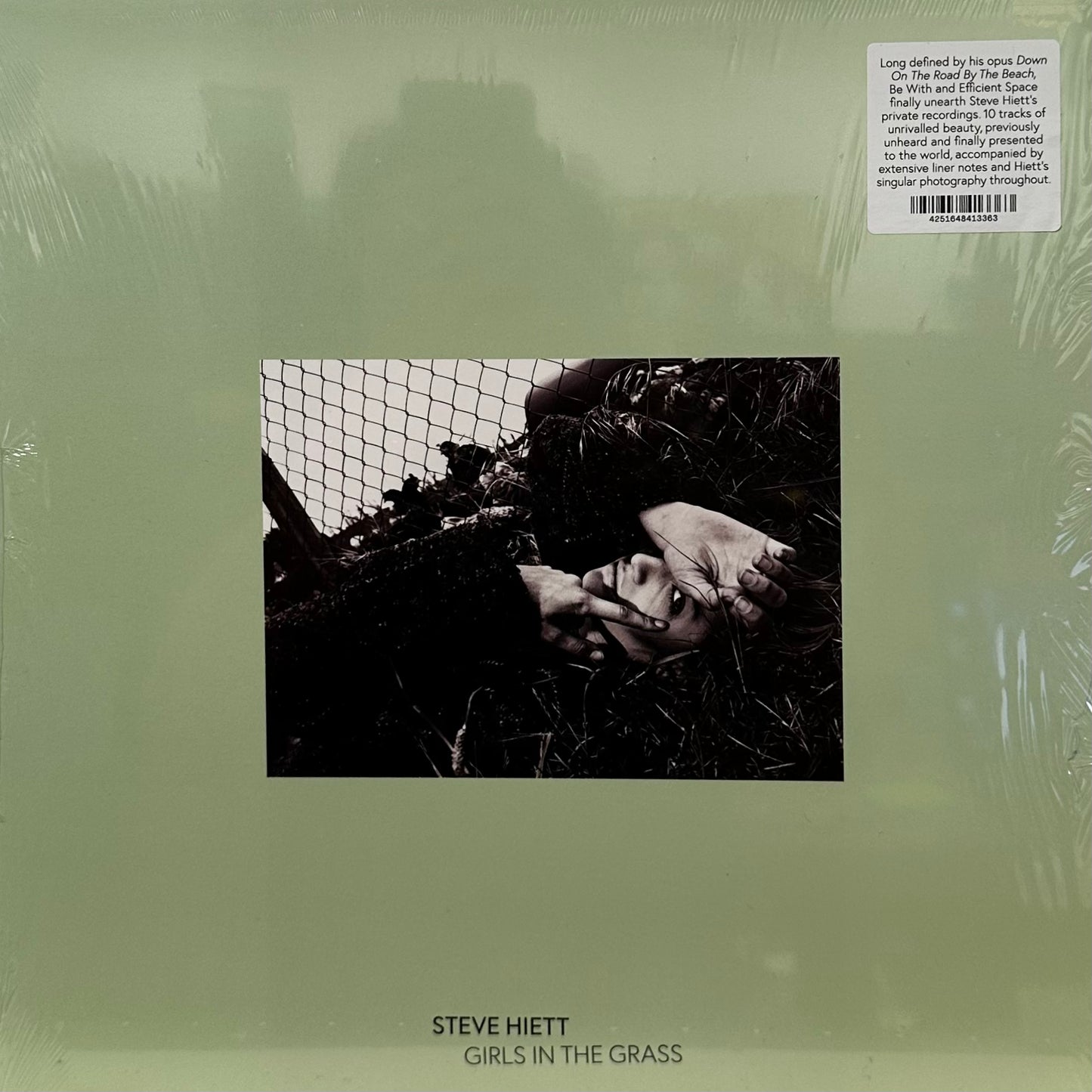 Steve Hiett – Girls In The Grass
